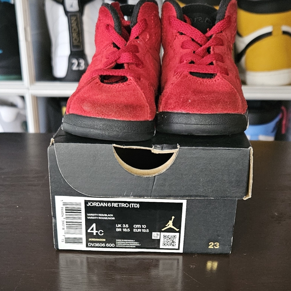 Jordan 6 4c